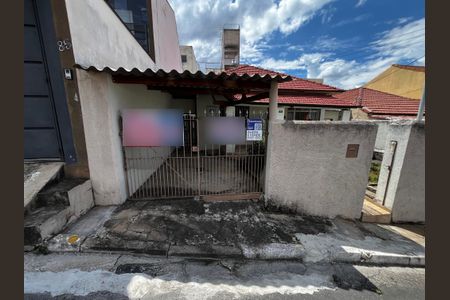 Casa à venda com 125m², 2 quartos e 1 vagaFachada
