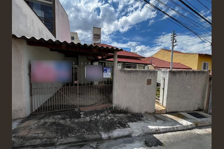 Casa à venda com 125m², 2 quartos e 1 vagaFachada