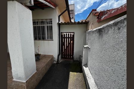 Casa à venda com 125m², 2 quartos e 1 vagaFachada/Jardim