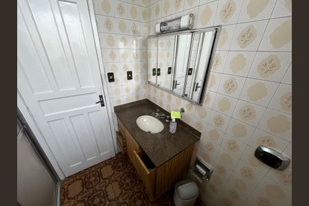 Casa à venda com 125m², 2 quartos e 1 vagaBanheiro