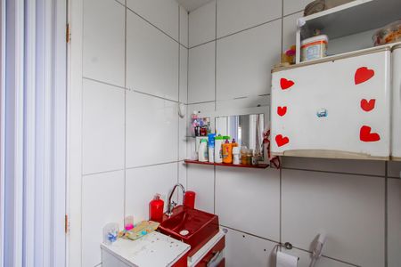 Apartamento à venda com 49m², 2 quartos e 1 vaga Apartamento à venda com 49m², 2 quartos e 1 vagaBanheiro