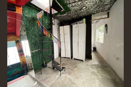 Casa à venda com 110m², 4 quartos e sem vaga