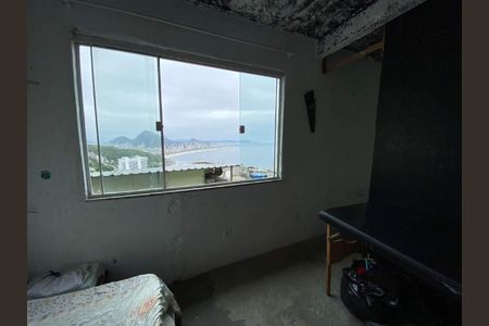 Casa à venda com 110m², 4 quartos e sem vaga