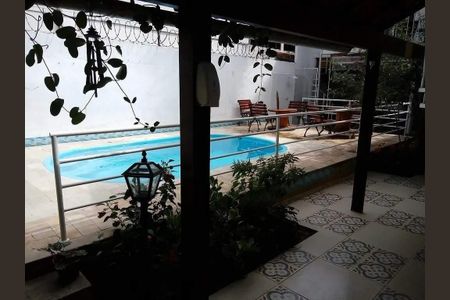 Casa à venda com 500m², 8 quartos e sem vaga