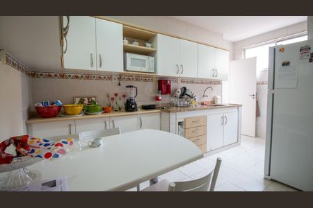 Apartamento à venda com 120m², 3 quartos e 1 vagaCozinha