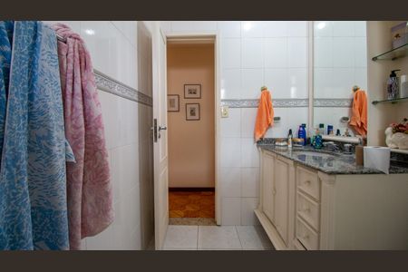 Apartamento à venda com 120m², 3 quartos e 1 vagaBanheiro Social