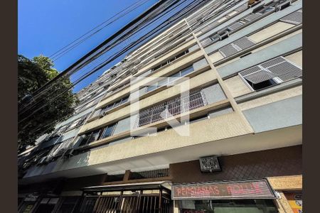 Apartamento à venda com 120m², 3 quartos e 1 vagaFachada