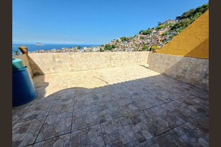 Casa à venda com 80m², 2 quartos e sem vaga