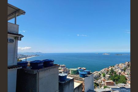 Casa à venda com 80m², 2 quartos e sem vaga