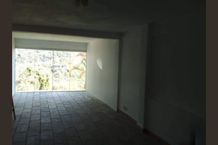 Apartamento à venda com 120m², 3 quartos e sem vaga