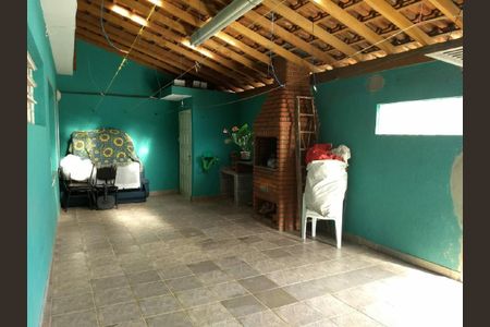 Casa à venda com 3 quartos, 137m² em Vila Camilópolis, Santo André