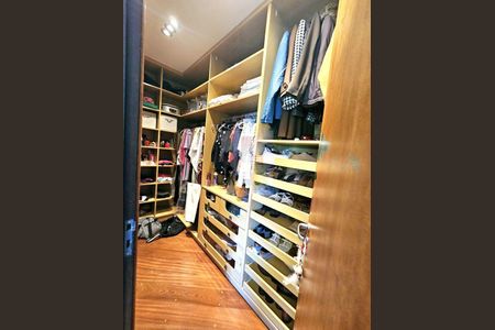 Casa à venda com 5 quartos, 408m² em Parque dos Principes, São Paulo