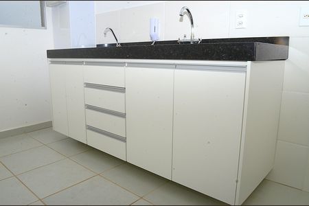 Cozinha - Armários de apartamento para alugar com 2 quartos, 59m² em Goiânia, Belo Horizonte