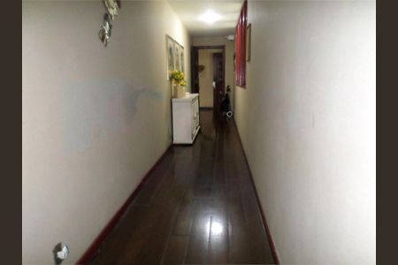 Casa à venda com 695m², 4 quartos e 6 vagas