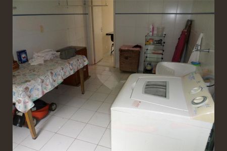 Casa à venda com 4 quartos, 695m² em Grajaú, Rio de Janeiro