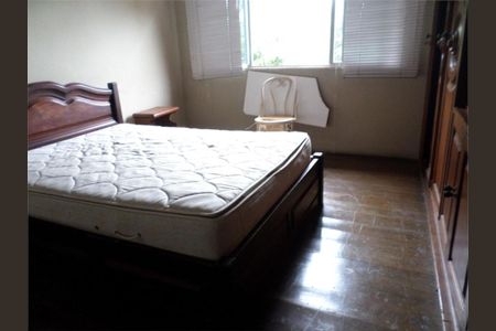 Casa à venda com 695m², 4 quartos e 6 vagas