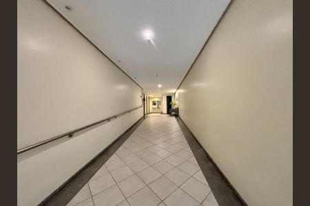 Apartamento à venda com 86m², 3 quartos e 1 vaga Apartamento à venda com 86m², 3 quartos e 1 vagaPortaria