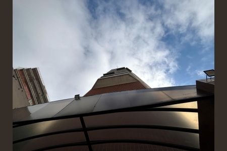 Apartamento à venda com 86m², 3 quartos e 1 vaga Apartamento à venda com 86m², 3 quartos e 1 vagaFachada