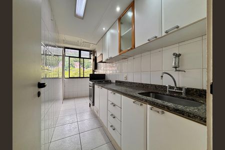 Apartamento à venda com 86m², 3 quartos e 1 vaga Apartamento à venda com 86m², 3 quartos e 1 vagaCozinha