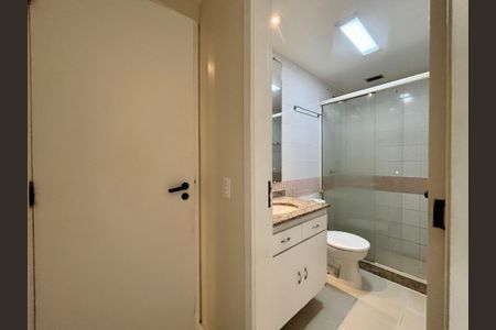 Apartamento à venda com 86m², 3 quartos e 1 vaga Apartamento à venda com 86m², 3 quartos e 1 vagaSuíte - banheiro