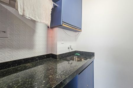 Área de serviço de apartamento para alugar com 2 quartos, 65m² em Parque Enseada, Guarujá