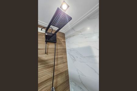 Apartamento para alugar com 65m², 2 quartos e 2 vagas Apartamento para alugar com 65m², 2 quartos e 2 vagasBanheiro da suíte