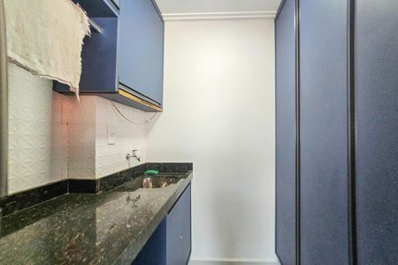 Área de serviço de apartamento para alugar com 2 quartos, 65m² em Parque Enseada, Guarujá
