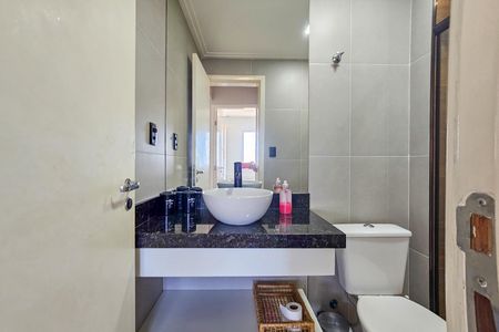 Apartamento para alugar com 65m², 2 quartos e 2 vagas Apartamento para alugar com 65m², 2 quartos e 2 vagasBanheiro