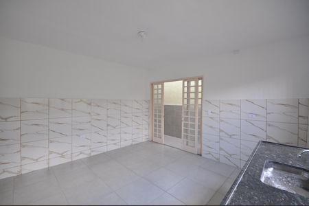 Casa para alugar com 131m², 2 quartos e 2 vagasCozinha