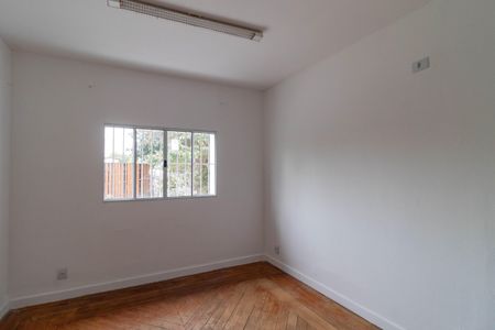 Casa à venda com 271m², 3 quartos e 2 vagas Casa à venda com 271m², 3 quartos e 2 vagasQuarto 4