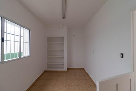 Casa à venda com 271m², 3 quartos e 2 vagas Casa à venda com 271m², 3 quartos e 2 vagasQuarto 1