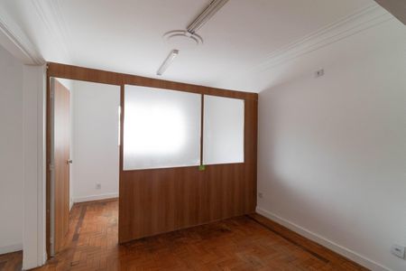 Casa à venda com 271m², 3 quartos e 2 vagas Casa à venda com 271m², 3 quartos e 2 vagasSala