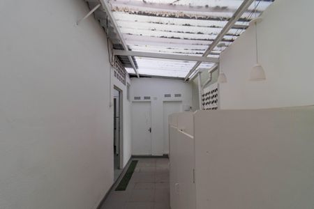 Casa à venda com 271m², 3 quartos e 2 vagas Casa à venda com 271m², 3 quartos e 2 vagasÁrea externa