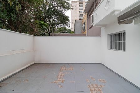 Casa à venda com 271m², 3 quartos e 2 vagas Casa à venda com 271m², 3 quartos e 2 vagasVaranda