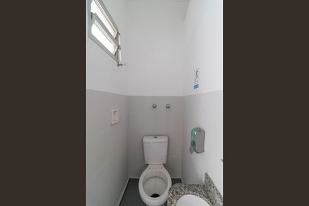 Casa à venda com 271m², 3 quartos e 2 vagas Casa à venda com 271m², 3 quartos e 2 vagasBanheiros