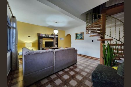 Casa à venda com 3 quartos, 239m² em Vila Regente Feijó, São Paulo