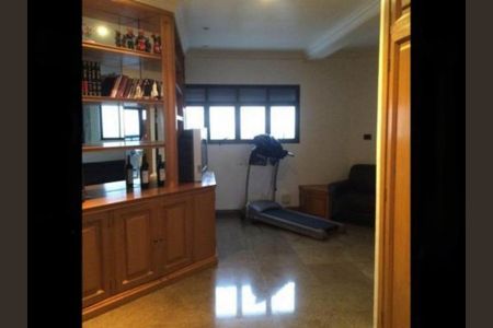 Apartamento à venda com 3 quartos, 400m² em Vila Jacuí, São Paulo