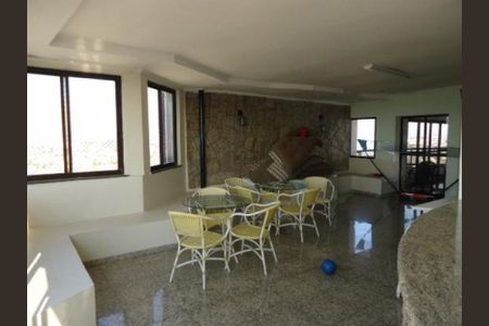 Apartamento à venda com 3 quartos, 400m² em Vila Jacuí, São Paulo