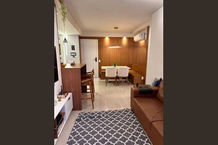 Apartamento à venda com 72m², 2 quartos e 1 vaga