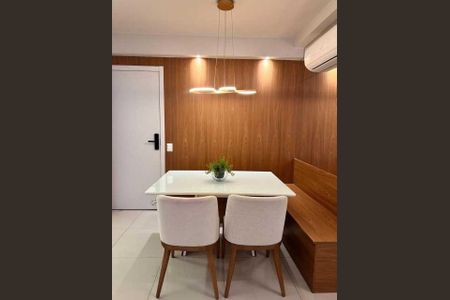 Apartamento à venda com 72m², 2 quartos e 1 vaga