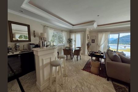 Casa à venda com 600m², 5 quartos e 4 vagas