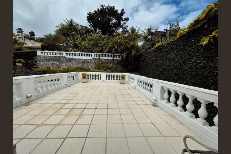 Casa à venda com 600m², 5 quartos e 4 vagas