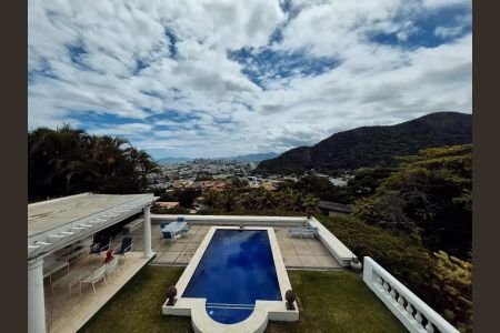 Casa à venda com 600m², 5 quartos e 4 vagas