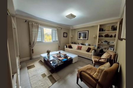 Casa à venda com 600m², 5 quartos e 4 vagas