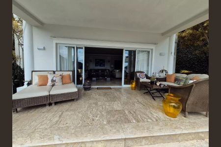 Casa à venda com 600m², 5 quartos e 4 vagas