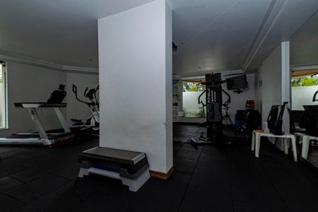 Apartamento à venda com 200m², 4 quartos e 3 vagas Apartamento à venda com 200m², 4 quartos e 3 vagasÁrea comum - Academia