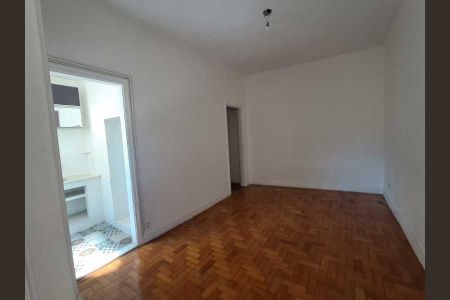 Apartamento à venda com 39m², 1 quarto e sem vaga