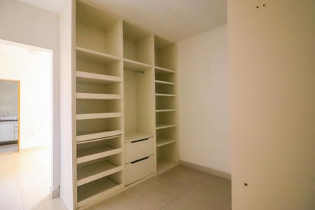 Casa para alugar com 150m², 3 quartos e 2 vagas Casa para alugar com 150m², 3 quartos e 2 vagasQuarto 2 - Suíte