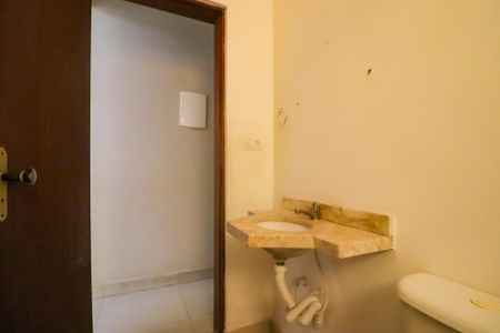 Casa para alugar com 150m², 3 quartos e 2 vagas Casa para alugar com 150m², 3 quartos e 2 vagasBanheiro Social