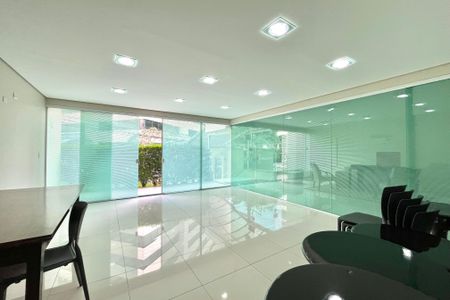 Apartamento à venda com 67m², 2 quartos e 1 vaga Apartamento à venda com 67m², 2 quartos e 1 vagaÁrea comum - Salão de festas